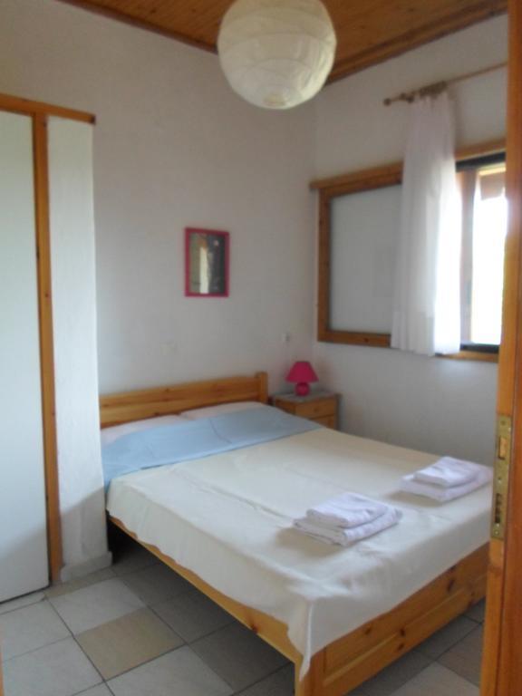 Bozelia Apartments Toroni Eksteriør billede